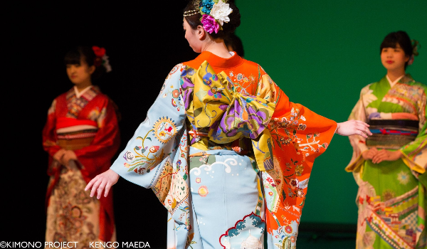 Kimonos Of The World