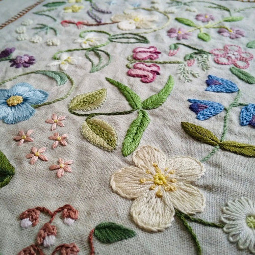 Noriko Livingstone: A Hand-Sewn Garden