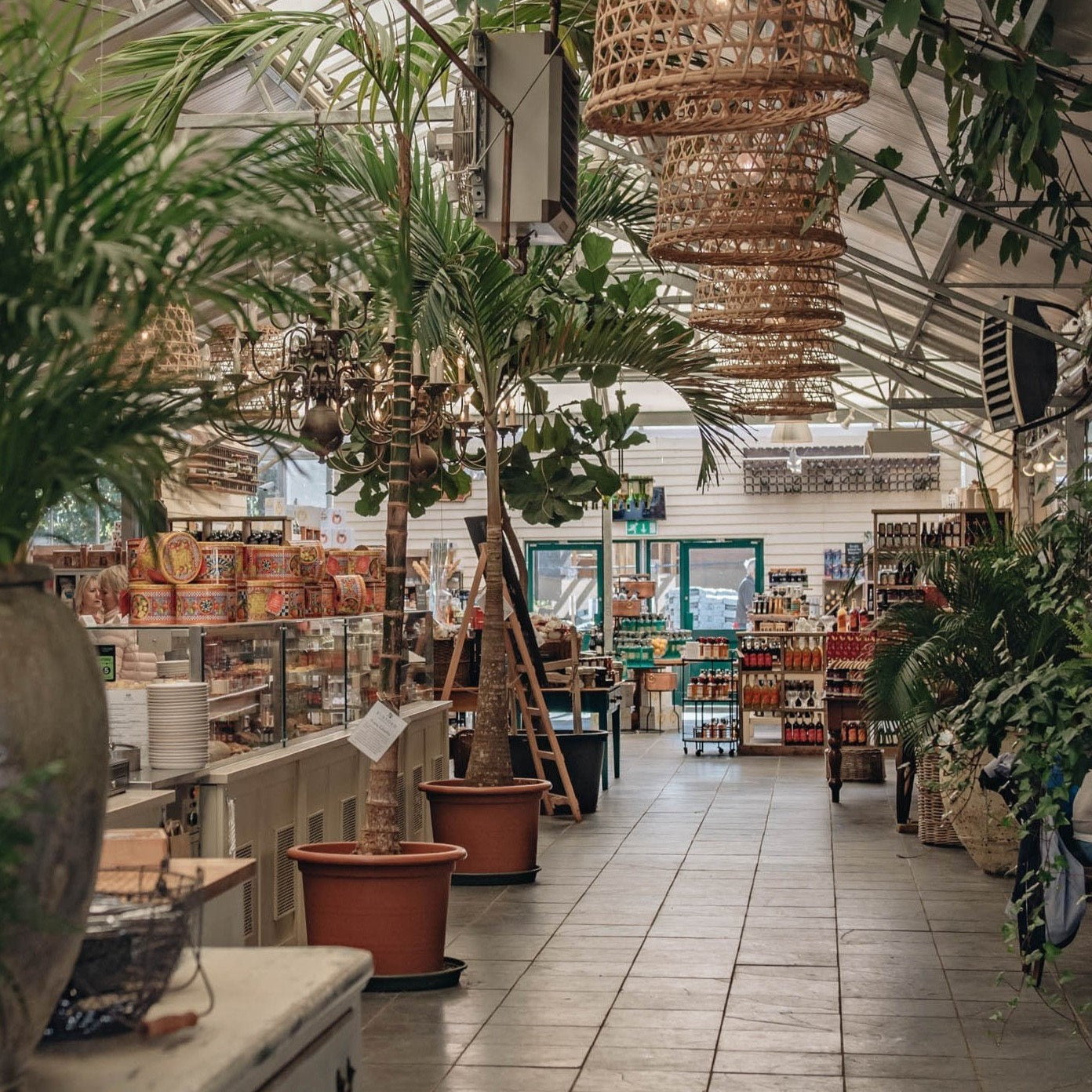 UK, Oxfordshire, Burford Garden Centre